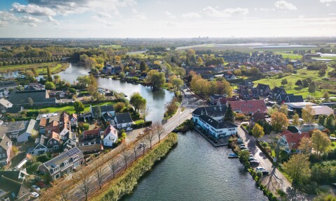 Shutterstock 2536475331 (1)